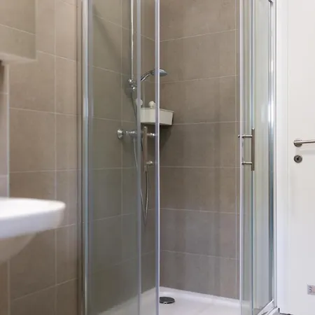 Nava-apartment With Beutiful View And Garage Space Mali Lošinj