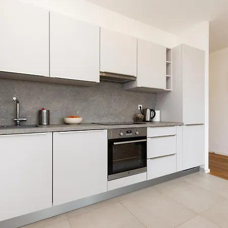 Apartment Nava-apartment With Beutiful View And Garage Space *