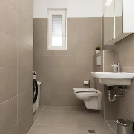 Apartment Nava-apartment With Beutiful View And Garage Space *