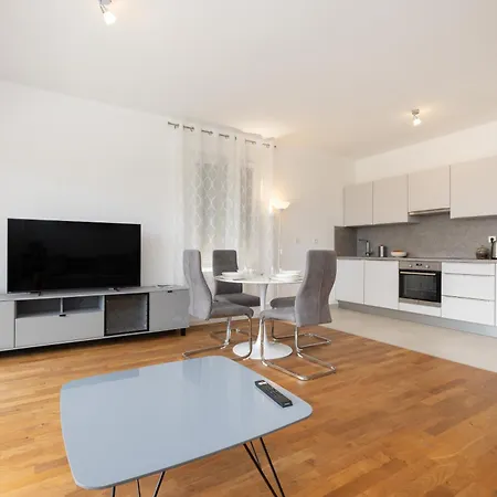 Apartment Nava-apartment With Beutiful View And Garage Space *