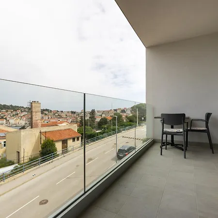 Nava-apartment With Beutiful View And Garage Space Apartment *