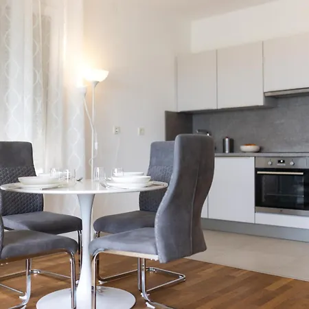 Nava-apartment With Beutiful View And Garage Space Mali Lošinj
